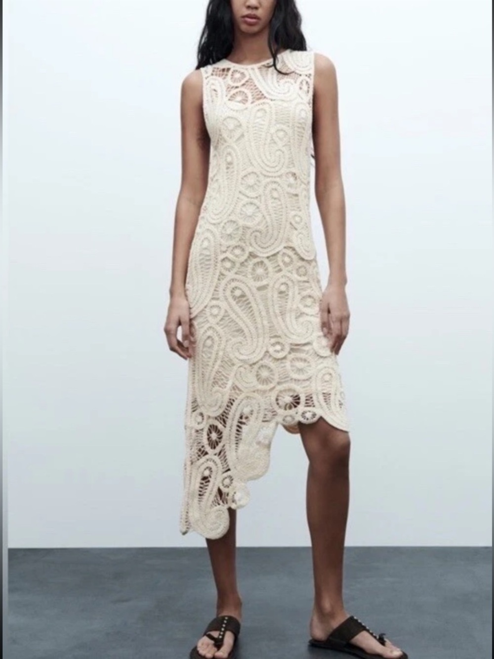 NWT Gorgeous and unique ZARA crochet dress size XS - Picture 9 of 16